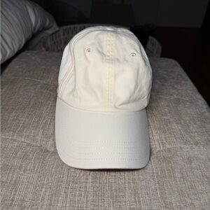 Tha Aritzia Cotton Baseball Cap - Cream - One Size